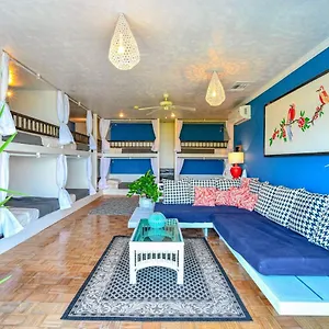 Viking Hill Oceanfront & Apartment
